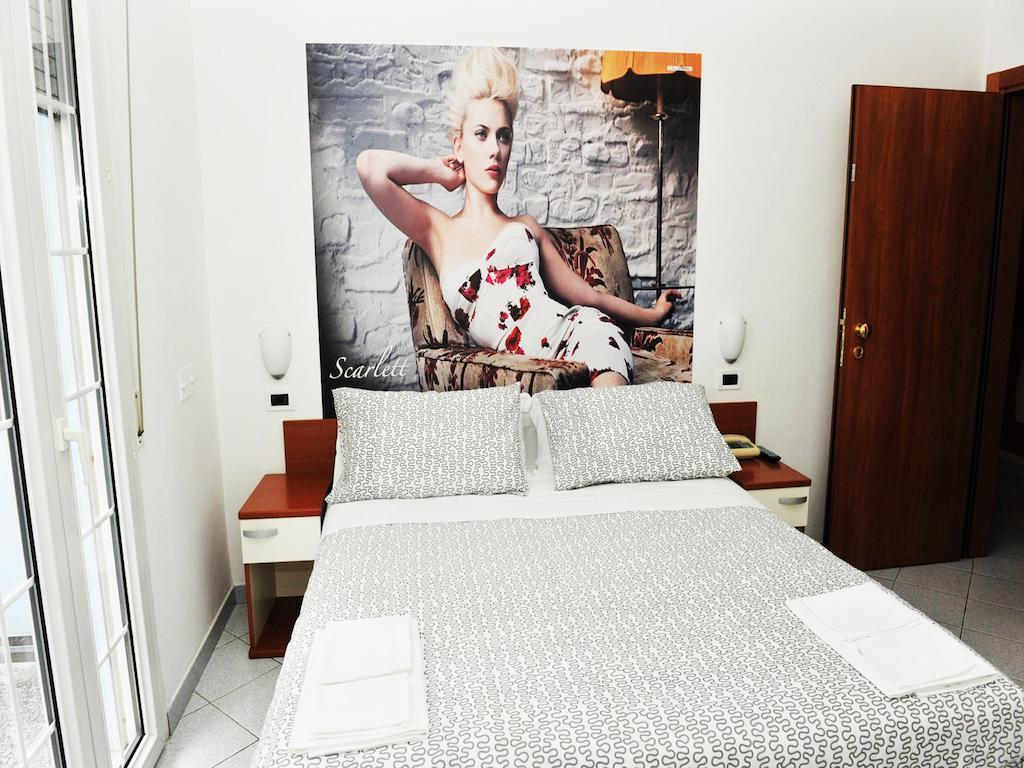 Hotel Lady Rimini Pokoj fotografie