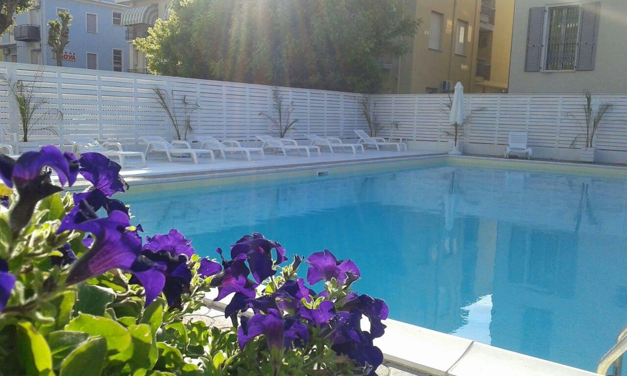 Hotel Lady Rimini Exteriér fotografie